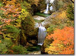 Ojiragawa gorge, Jinjyataki waterfall