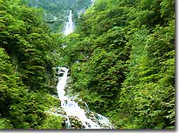 shiutorogawa gorge, Shojigataki waterfall