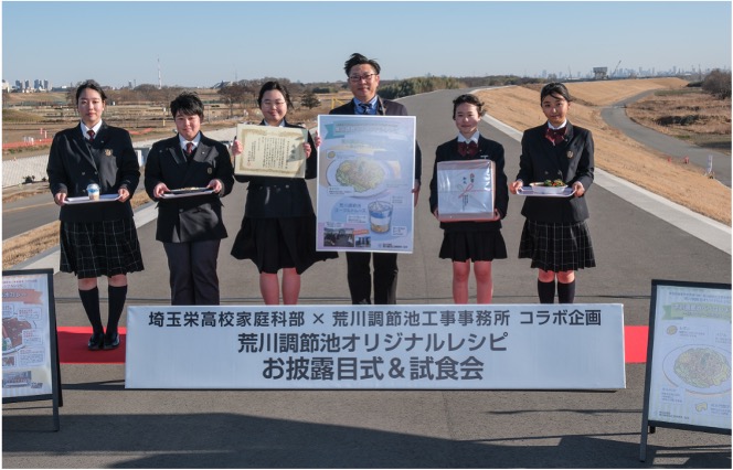 トレーラーハウス内にてサンプル展示