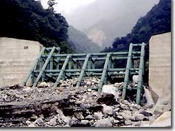 Steel-piped frame Sabo dam