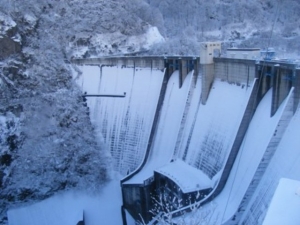 二瀬ダムも雪化粧