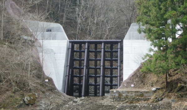 上野村：滝の沢砂防堰堤