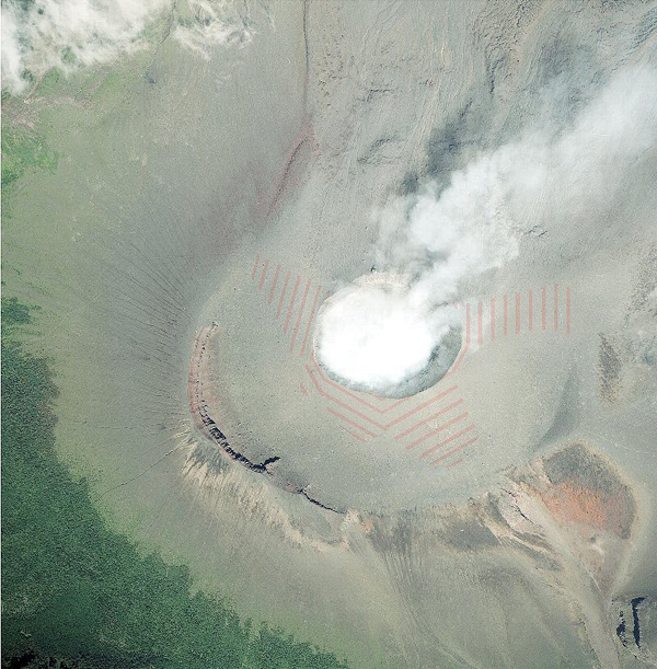 噴火後画像（平成１６年９月３日）