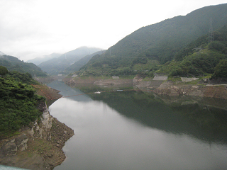 浦山ダム