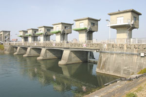 江戸川水閘門
