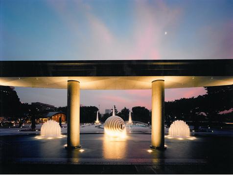 写真：和田倉噴水公園