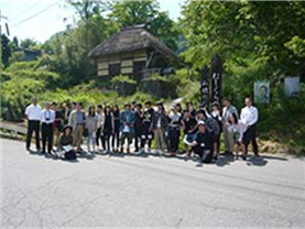 太田の水車前で集合の様子