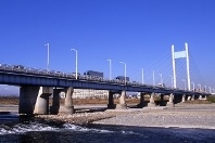 25.是政橋