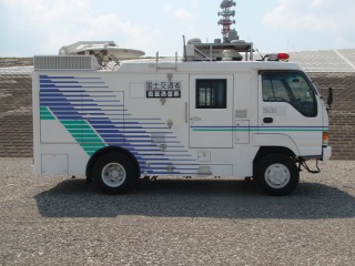 衛星通信車