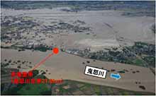 鬼怒川の堤防決壊による浸水被害状況