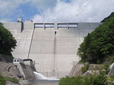 湯西川ダム