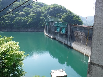 貯水位低下状況（ダム堤体）