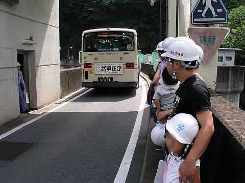 これからダムの内部に入ります