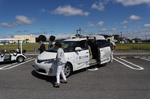 アイサンテクノロジー社製自動運転車両