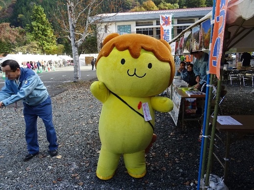秩父市のイメージキャラクター、ポテくまくんも来てくれました