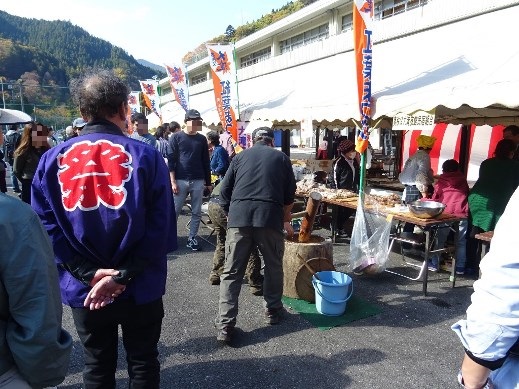 特産品の販売も行われました