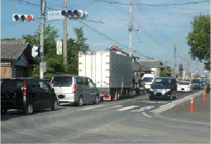 上里町勅使河原（北）交差点付近の交通状況