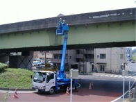 橋梁、横断歩道橋の補修及び舗装、トンネル、共同溝、側溝等の構造物の管理・補修