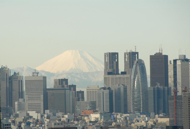 文京シビックセンター展望ラウンジからの富士山（写真提供：文京区）