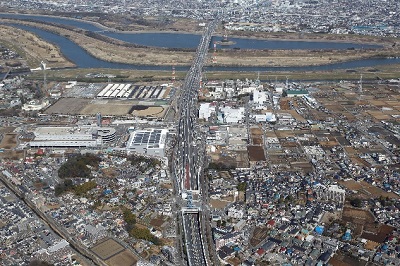 荒川・彩湖を超える幸魂大橋（2018年3月2日）