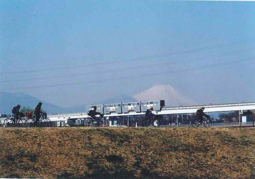 多摩川河川敷（立川市）