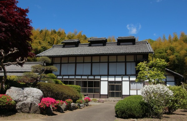 高山社跡