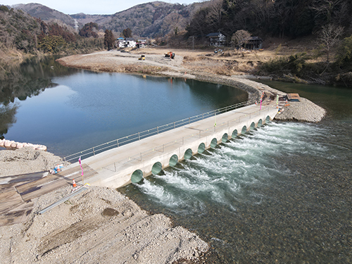 楽園へと続く橋