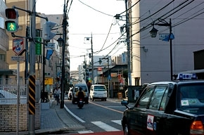 むかしの大山街道ぞいのまちなみ（川崎市高津区溝口２丁目）