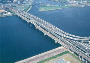 国道357号荒川河口橋完成（平成8年）