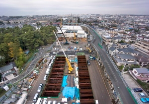 工事中の国道298号東京外かく環状道路