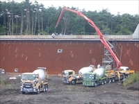 本堰堤堤冠コンクリート打設
