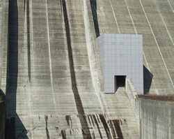 External view of the low-level spillway for normal use