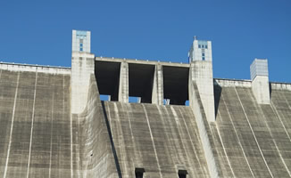 Emergency spillway facility