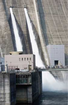 High-Level Spillway for Normal Use