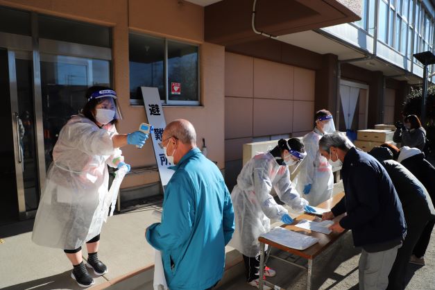 鴻巣市 避難所体験の様子